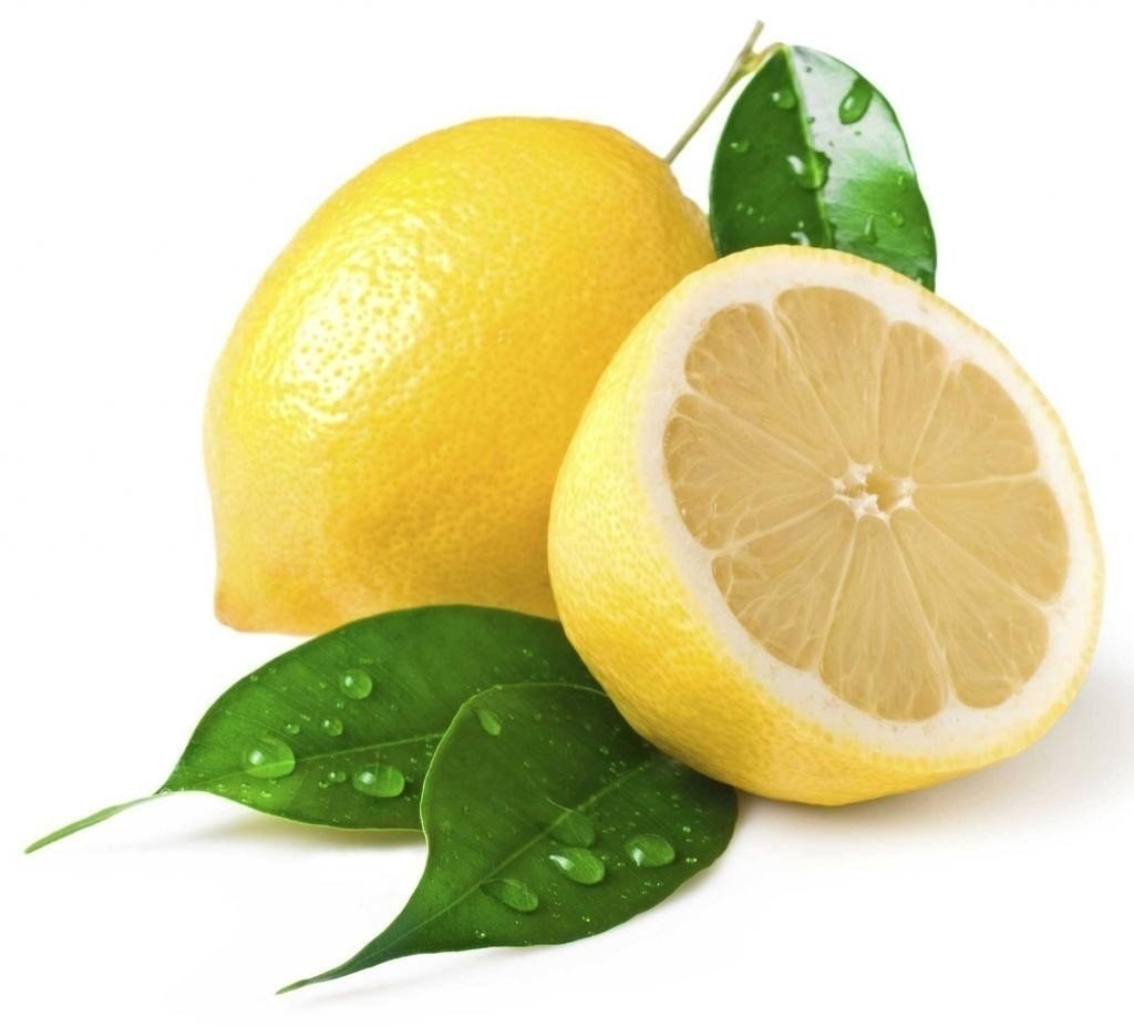 Долька лимона на прозрачном фоне