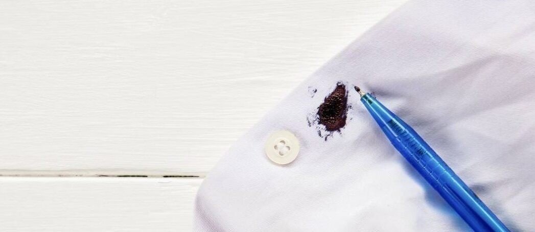Чем отстирать ручку с одежды