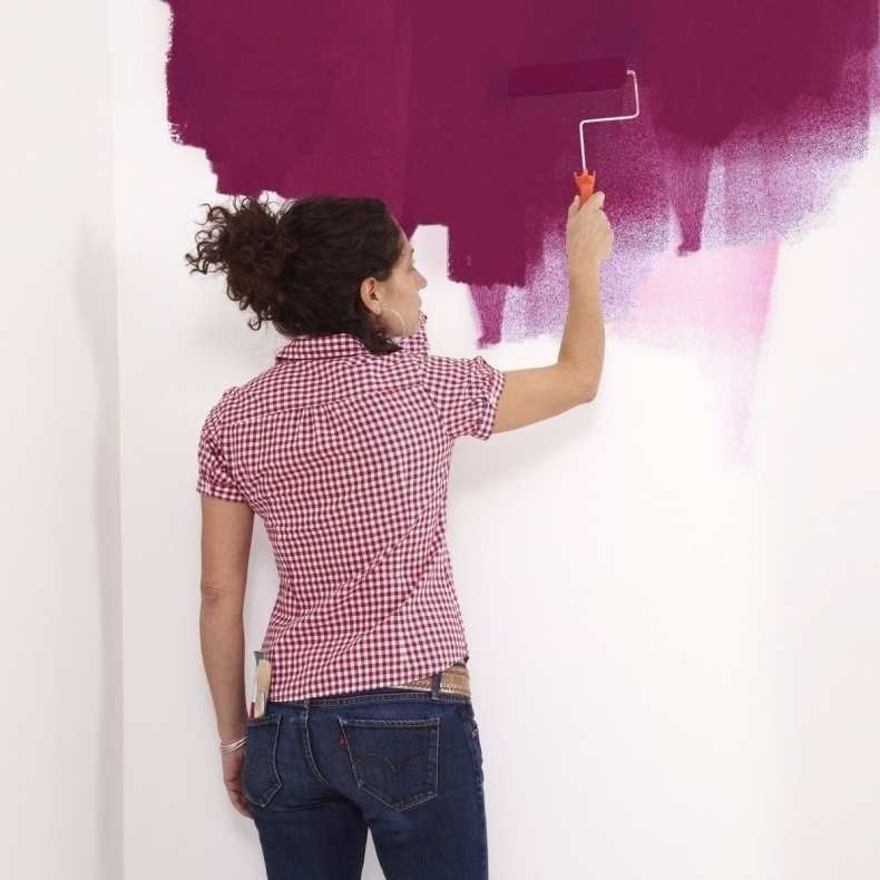 Покраска стен краской