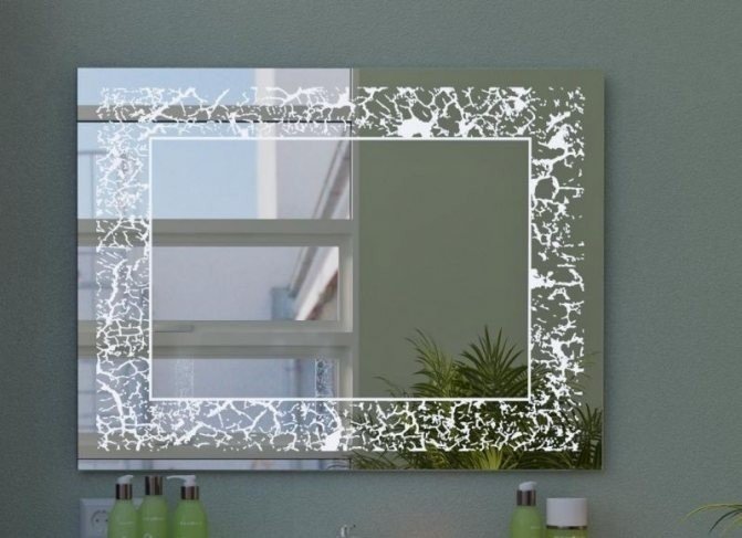 Декор треснувшего зеркала