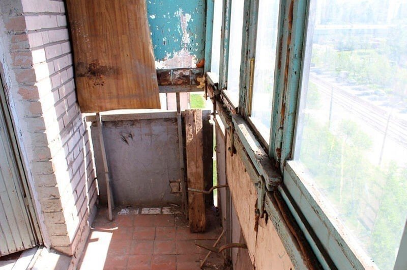 Старое остекление балкона