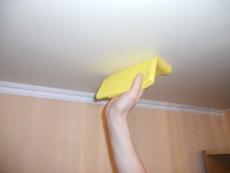Тряпка для мытья натяжных потолков без разводов в домашних