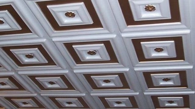 Плитка из полистирола для потолка