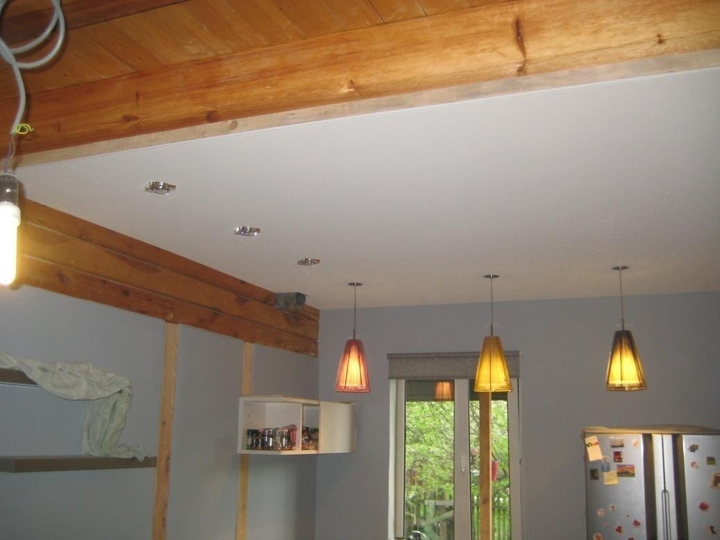 Подвесной потолок в деревянном доме