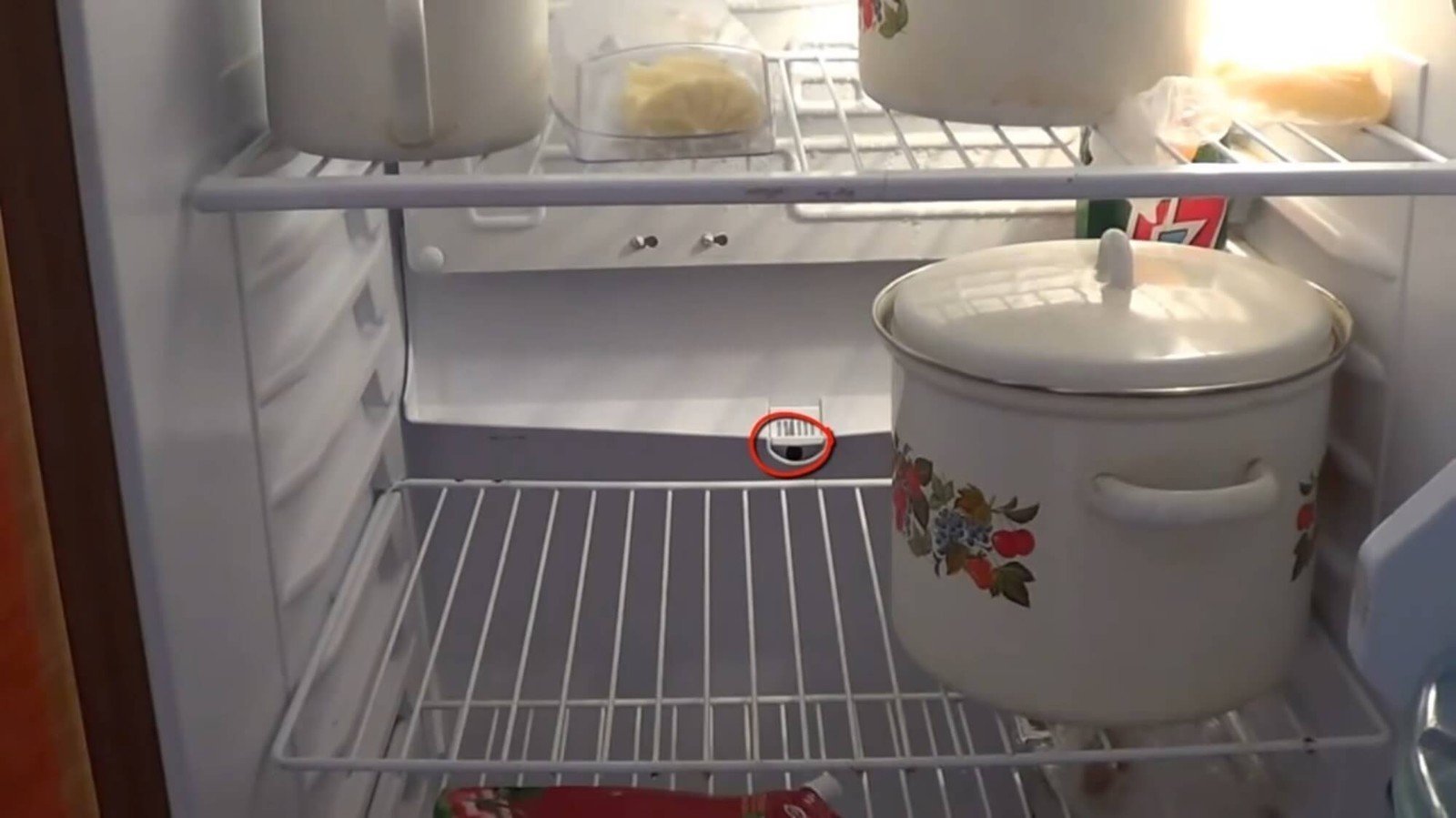 Холодильник атлант двухкамерный сливное отверстие