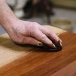 Каким лаком покрыть деревянный стол и как правильно его наносить