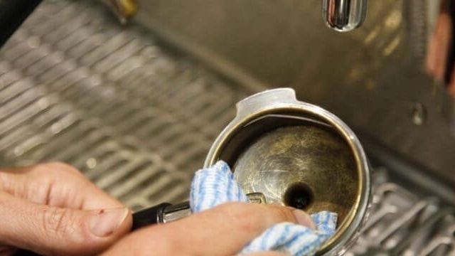 Как помыть и очистить кофемашину?⭐ Инструкция по чистке кофемашин в домашних условиях