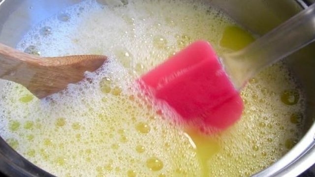Как растопить мыло в домашних условиях: инструкция, как сделать из обмылков своими руками новое мыло в микроволновке