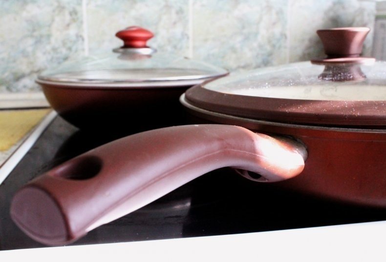 Керамическая сковородка нагар