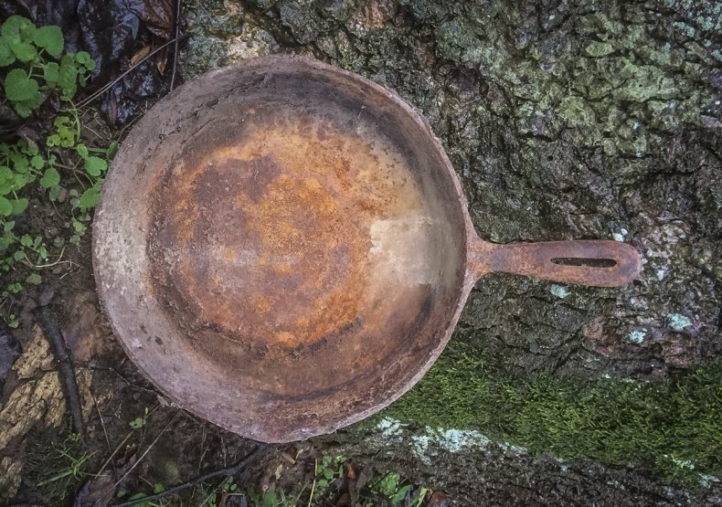 Today how to fix a cast-iron pan with rust
