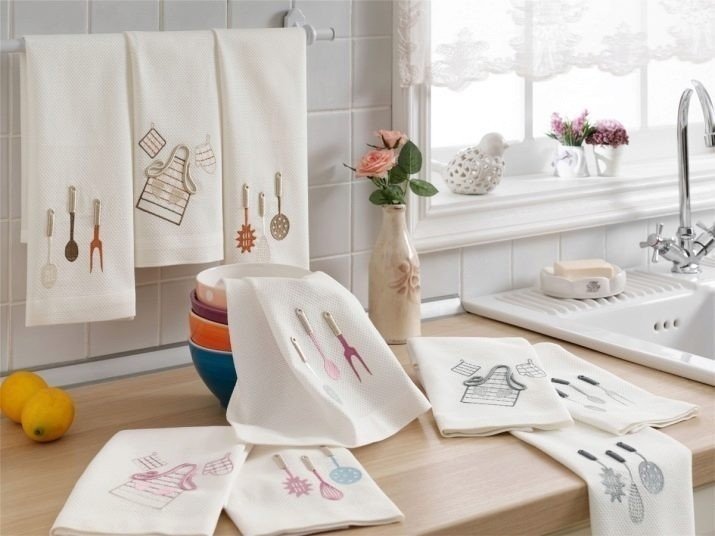 Набор кухонных махровых полотенца karna