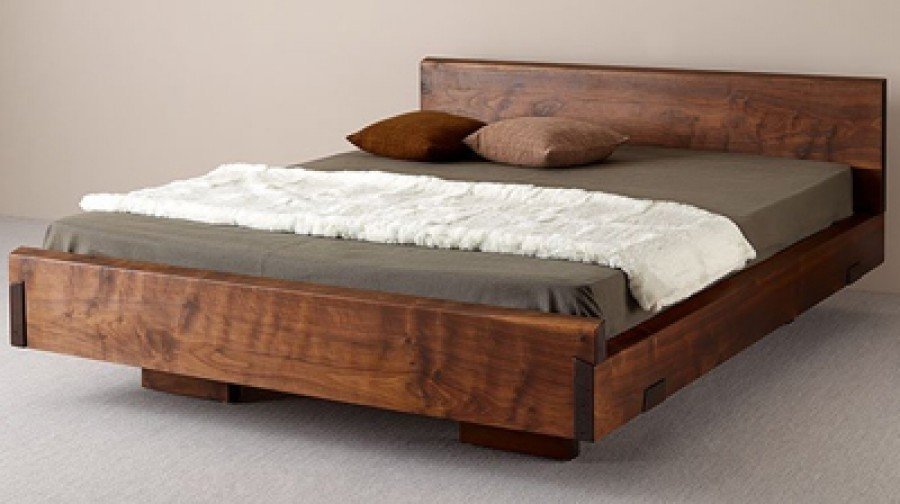 Двуспальная кровать из массива дерева в стиле лофт