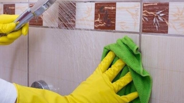 Как очистить швы между плиткой: 10 эффективных способов быстрой очистки межплиточных швов от старой затирки, извести и грязи